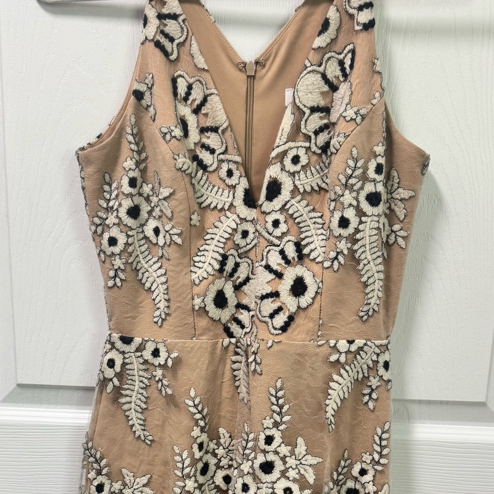 Dress the Population Backless Floral Dress in Tan and Black